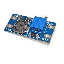 A tensão ajustável da cor azul DC-DC da C.C. 28V intensifica o módulo do conversor do impulso MT3608 para a tomada de fábrica de Arduino