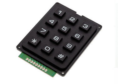 O teclado 12 de 4 x 3 matrizes fecha a cor preta tamanho de 7 x de 5,2 x de 0.9cm com material plástico