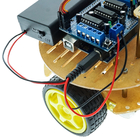 jogo do acionador de partida de Arduino do carro de 2WD RC com os circuitos integrados mecânicos de HC-SR04 DIY